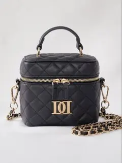 Darich ダーリッチ キルティングスクエアミニバッグ 黒 ブラック