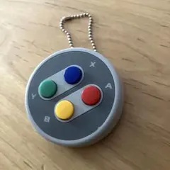 Nintendo コントローラー型キーホルダー　美品