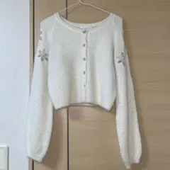 セシルマクビー アイボリーふわふわ カーディガン　刺繍入り