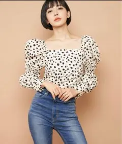 SPIRALGIRL水玉模様のパフスリーブトップス ダルメシアン柄