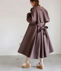 美品 ナイスクラップ トレンチコート ピンク サイズM 春コート