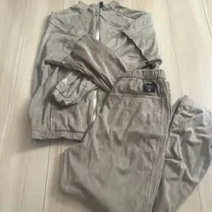 adidas ベージュ セットアップ Sサイズ