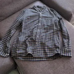 無印良品　長袖シャツ