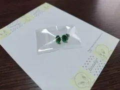 グリーン 丸型 樹脂ピアス