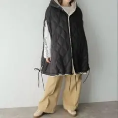 未使用【TAION 】タイオンMILITARY キルティングダウンケープ 黒