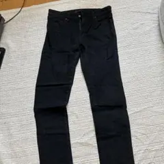 UNIQLO スリムフィット ブラックデニム