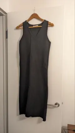 vネックワンピース（Laboratory work)