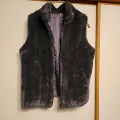 フェイクファー ベスト ダークグレー ジッパー付き