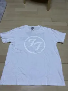 Foo Fighters ロゴ Tシャツ　UNIQLO