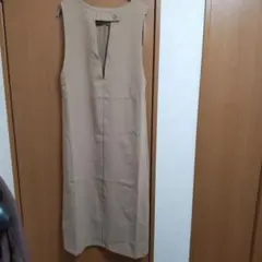 Vネックボタンジャンパースカート