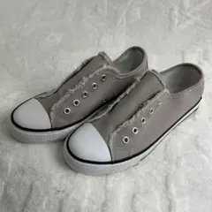 グレー スリッポンスニーカー