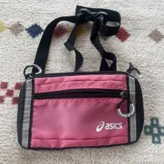 asics ピンク ウエストポーチ
