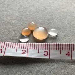 【ムーンストーン】丸玉カボション 5点セット／ピーチ系・クリーム系