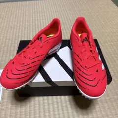 adidas Predator サッカーシューズ レッドキッズ用のサムネイル