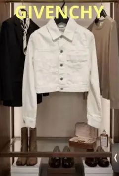 ジバンシージヴァンシーGIVENCHYホワイトジャケットのサムネイル