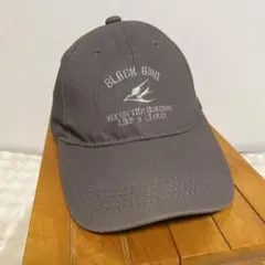 BLACK BIRD 刺繍キャップ グレー