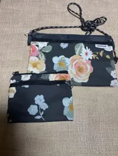 ブラック花柄　肩掛けサコッシュ＆ミニポーチ2点セット