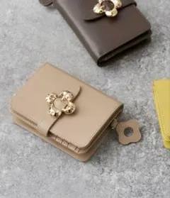 hashibami ハシバミ flowerバックル ウォレット 財布 二つ折り
