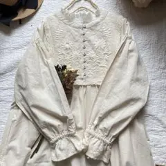サマンサモスモス★sm2★きなり★胸元＆袖＊お花レース刺繍ワンピース
