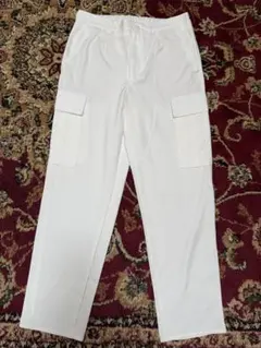 ZARA ホワイトカーゴパンツ 【3月中購入で500円オフにします！】
