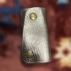 IL BISONTE ゴールド レザー キーケース