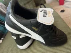 PUMA kING サッカートレーニングシューズ ブラック/ホワイト