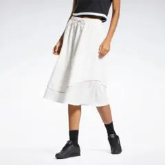 Reebok フレアスカート Sサイズのサムネイル