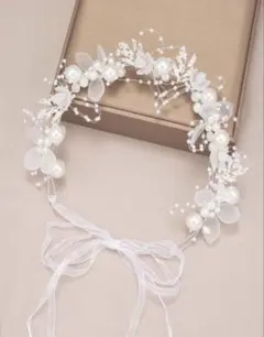 フラワー ティアラ ヘアバンド ヘアアクセサリー 成人式 夏祭り 結婚式のサムネイル