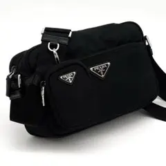 人気 現行 プラダ ショルダーバッグ 23㎝ リナイロン ポーチ付属 黒