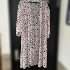 ユニクロ七部丈　シースルーカーディガン　白×赤の花柄　Mサイズ