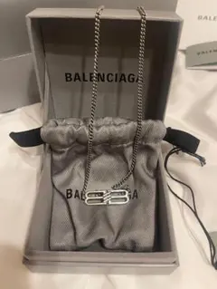 BALENCIAGA BBロゴ ネックレス シルバー　バレンシアガ