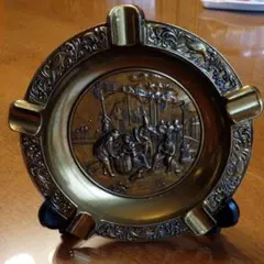 イタリア製 アンティーク灰皿　サッカー選手の模様 2025年最新】イタリア 灰皿の人気アイテム - メルカリ