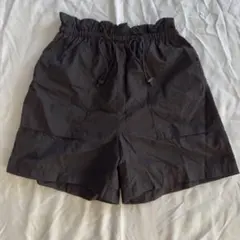 GU（ジーユー）カーゴショートパンツ　Sサイズ　ブラック