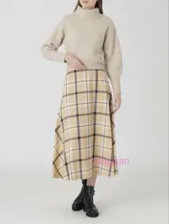 《新品 タグ付》ブルーレーベルクレストブリッジ　【店舗限定】フレアスカート