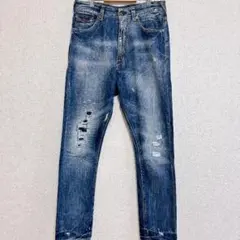 ペンキ飛び散り加工 パッチワーク 特徴的 グランジ風デニムパンツM前 