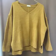 マスタード Vネック ニット Fサイズ