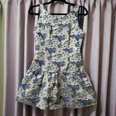 リリーブラウン LilyBrown ミニワンピース 箔 花柄 ブルー ‪‪❤︎‬