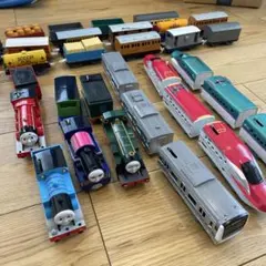 プラレール 車両セット まとめ売り　約7台＋車両約20台