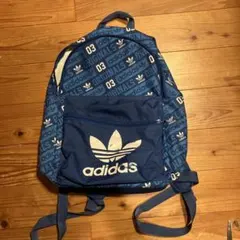 adidas 青 リュックサック