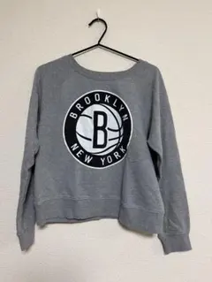 ⭐︎Brooklyn Nets スウェットシャツ グレーMサイズ⭐︎