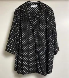 ユニクロ　イネス・ド・ラ・フレサンジュレーヨンタックブラウス　ドット柄