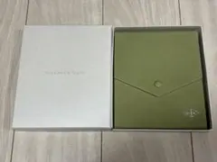 Van Cleef & Arpels ネックレス用ボックス ギフト箱