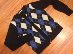 珍しい ブルー アーガイルチェック ダイヤ柄のシック な 着痩せ カーディガン♡