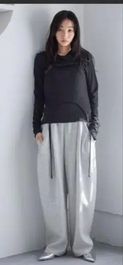 値下げ不可‼️ローリーズファーム　カットイージーコクーンパンツワイドパンツ