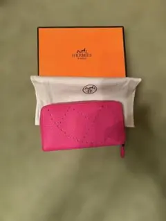 新品、未使用品　ノベルティー長財布