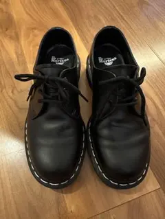 Dr. Martens 1461 ホワイトステッチ 3ホール
