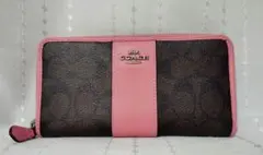 COACH ロゴ入り 長財布 ブラウン/ピンク