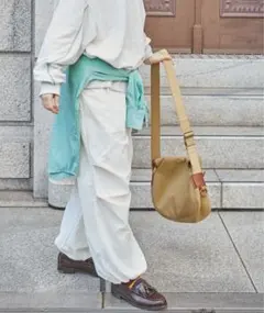 IONO-MARU ホワイトリラックスパンツ