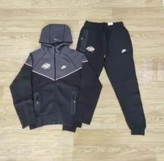 未着品NIKE ナイキ SYNAWORLD ストレッチジャージー 上下セット 2025年最新】SynaWorld nikeの人気アイテム - メルカリ