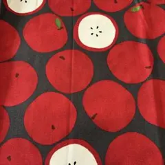 soppo! りんご柄　ハギレ生地